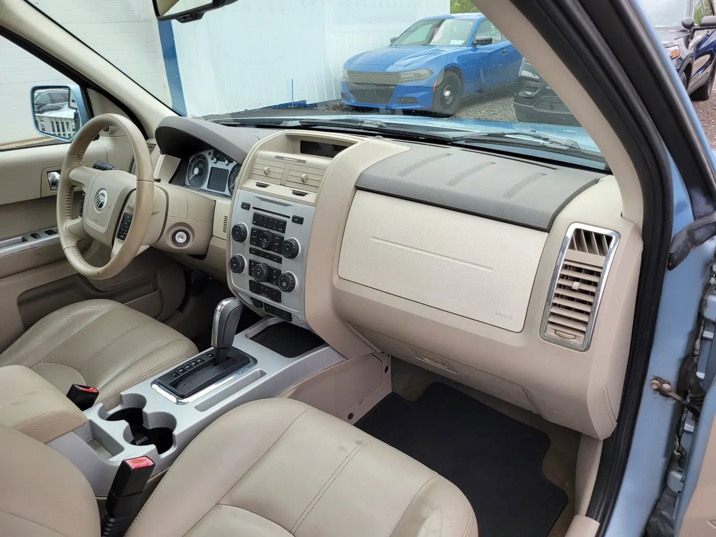 Used 2008 Mercury Mariner Premier FWD image 8