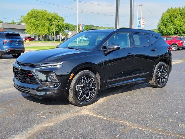 Used 2024 Chevrolet Blazer RS w/ Driver Confidence II Package AWD/4WD image 4