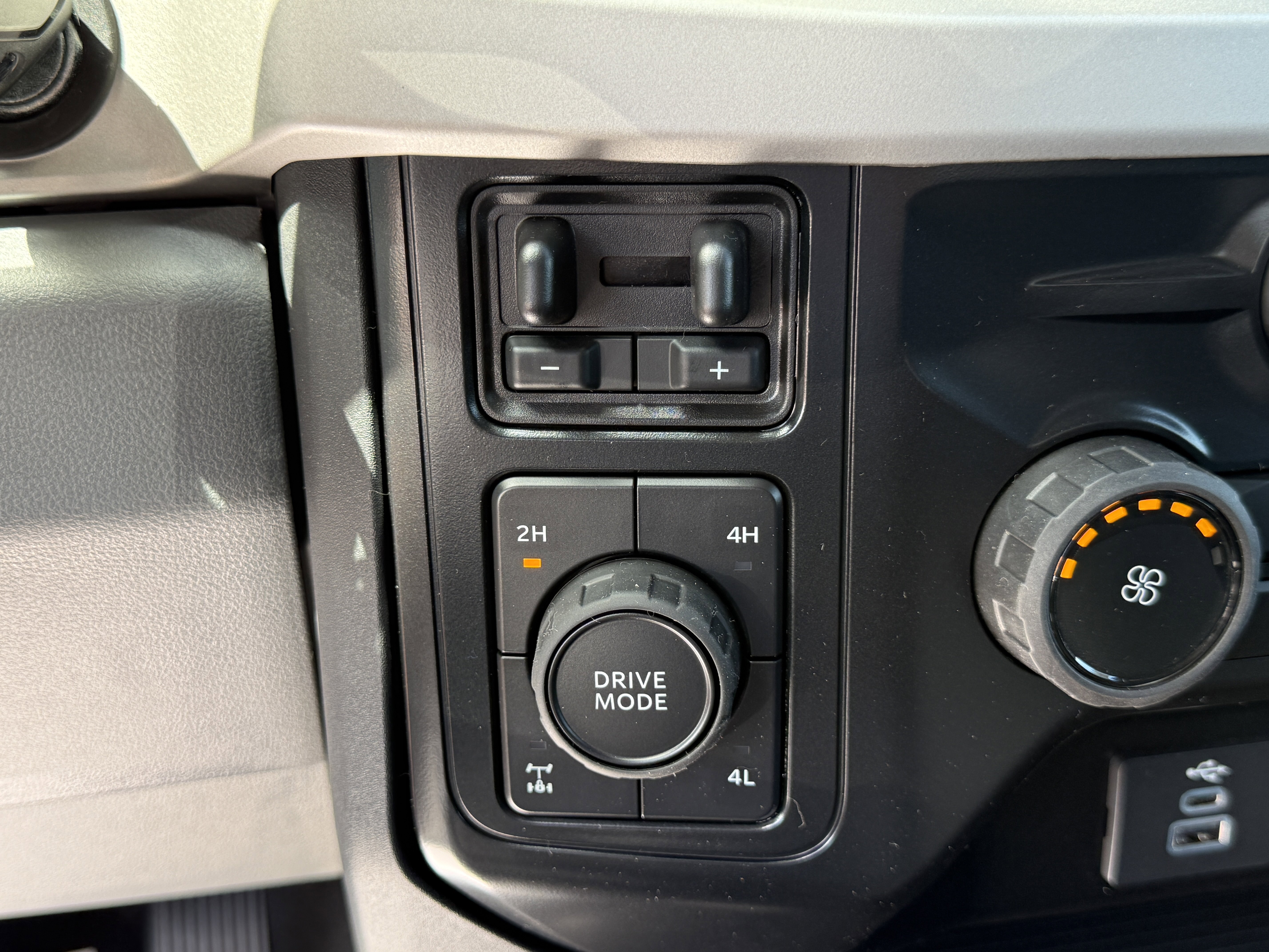 New 2026 Ford F350 XL image 22