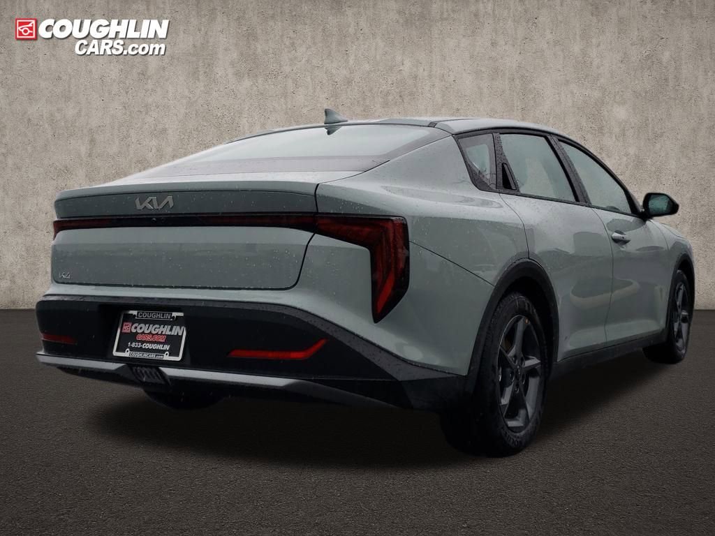 New 2025 Kia K4 LXS image 8