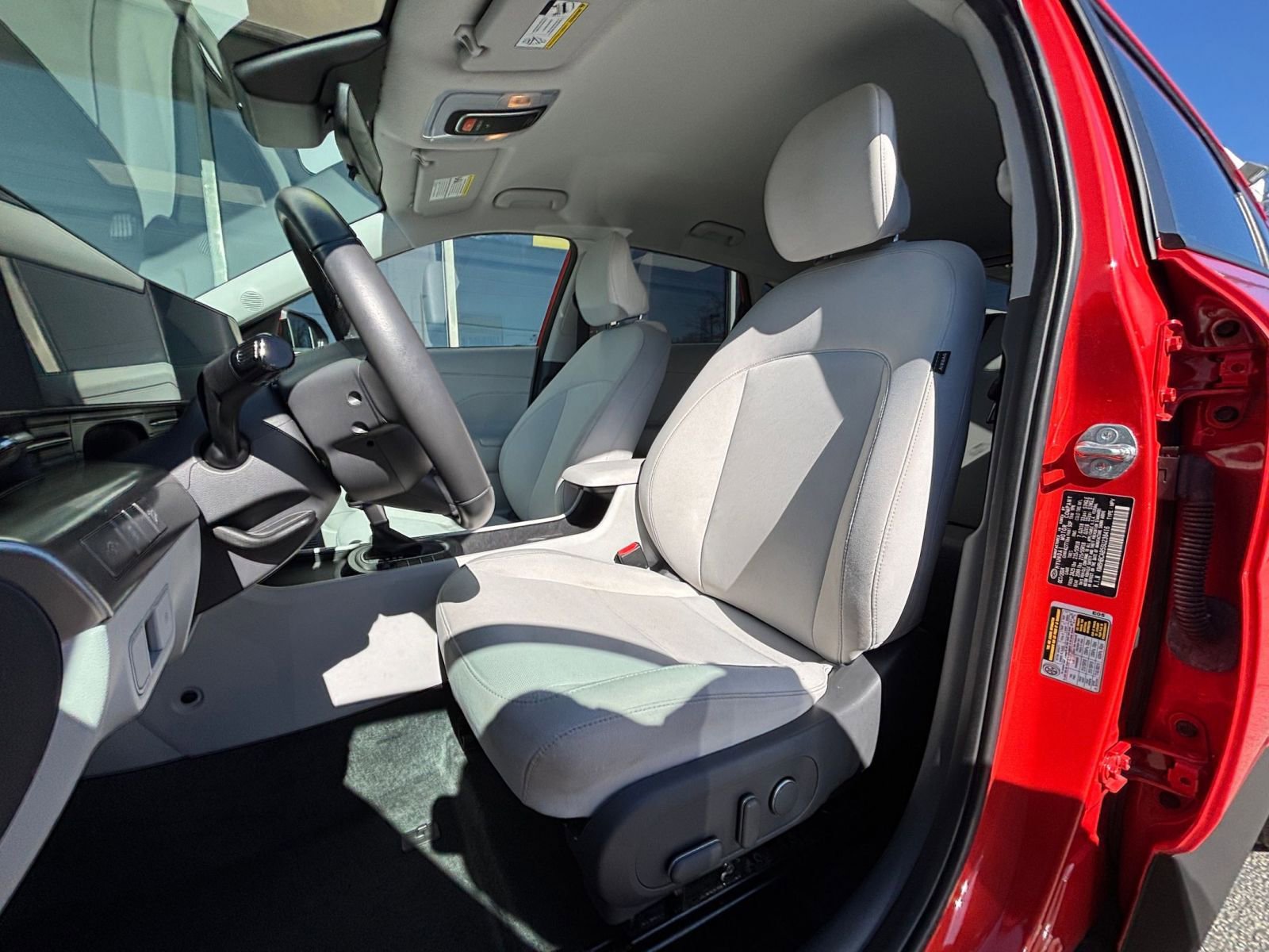 Used 2025 Hyundai Kona SEL image 38