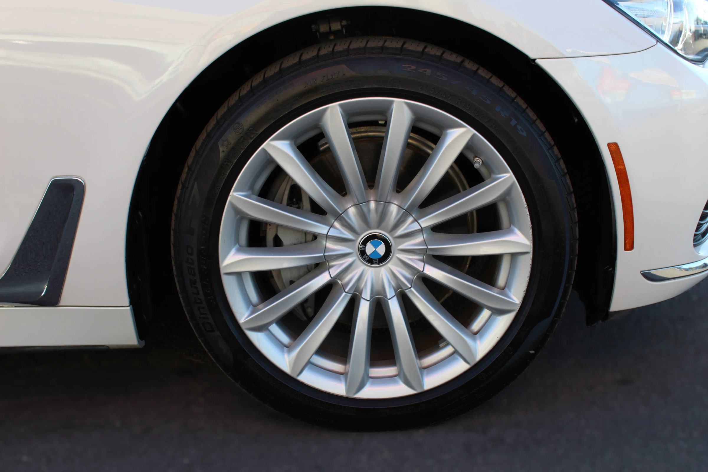 Used 2019 BMW 740i w/ Cold Weather Package image 15