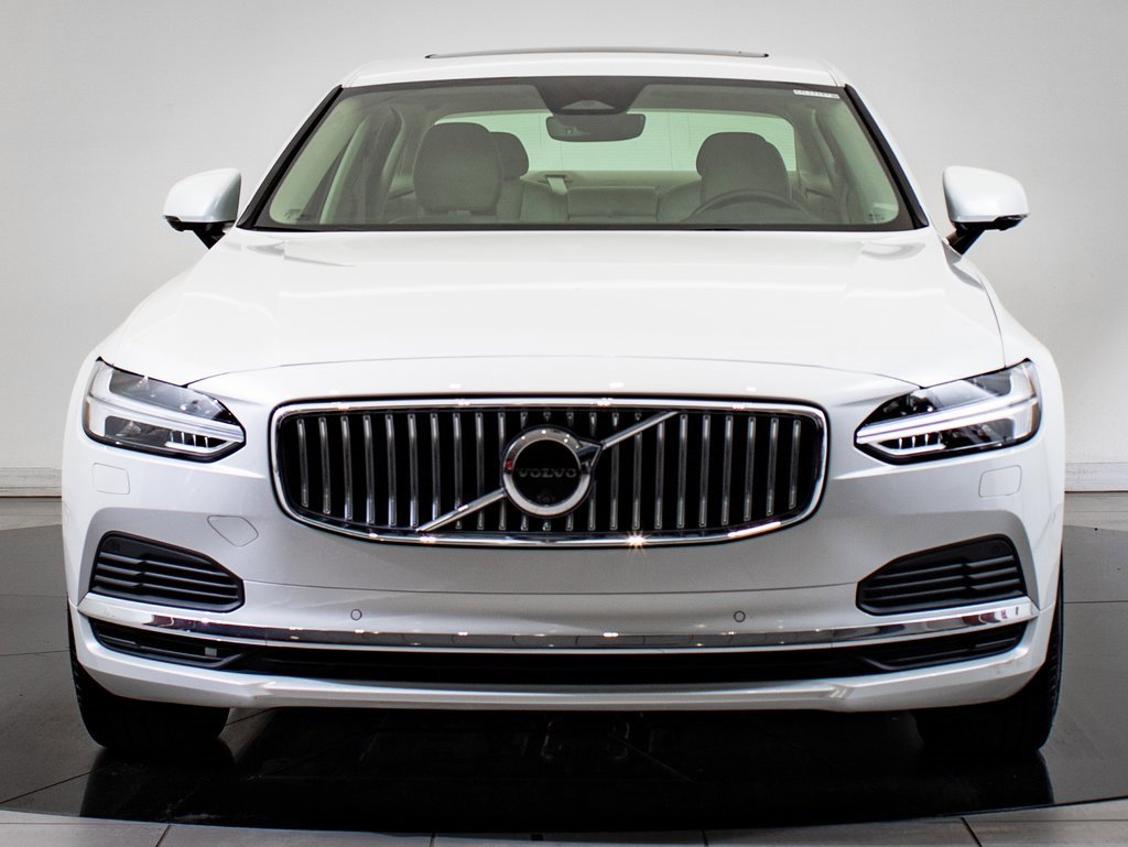 Used 2024 Volvo S90 T8 Ultimate image 2
