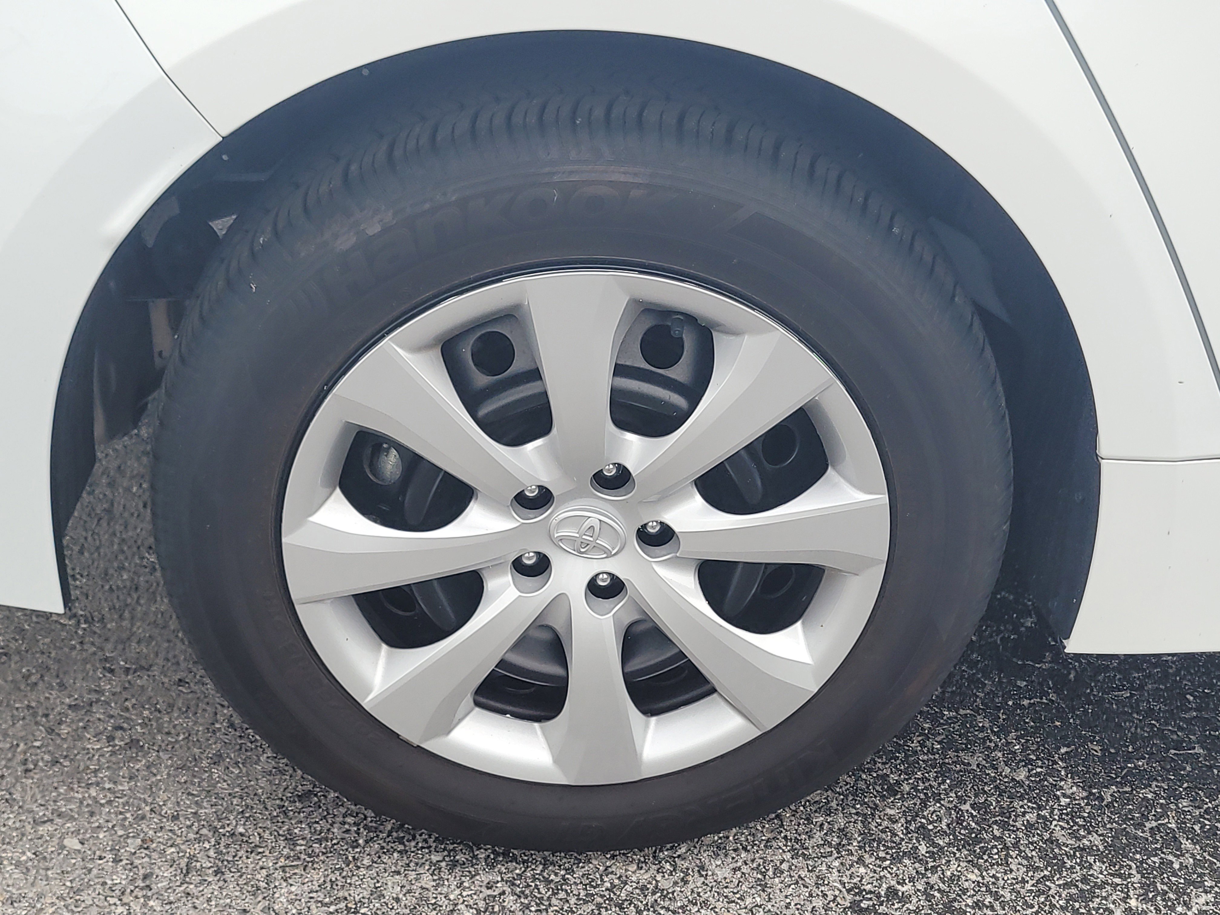 Certified 2025 Toyota Corolla LE FWD image 9