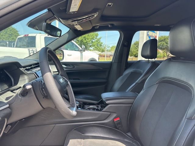 Used 2023 Jeep Grand Cherokee L Laredo AWD/4WD image 9