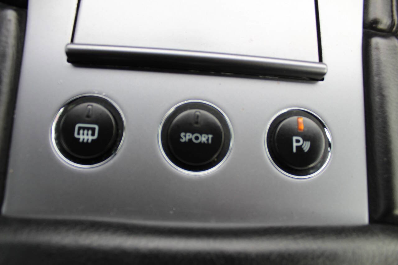 Used 2006 Aston Martin DB9 Volante RWD image 20