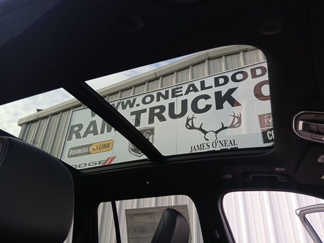 New 2026 Jeep Grand Cherokee Limited w/ Limited Altitude Package image 32