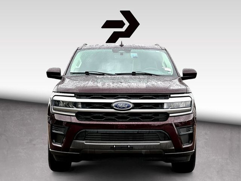 Used 2024 Ford Expedition XLT RWD image 3