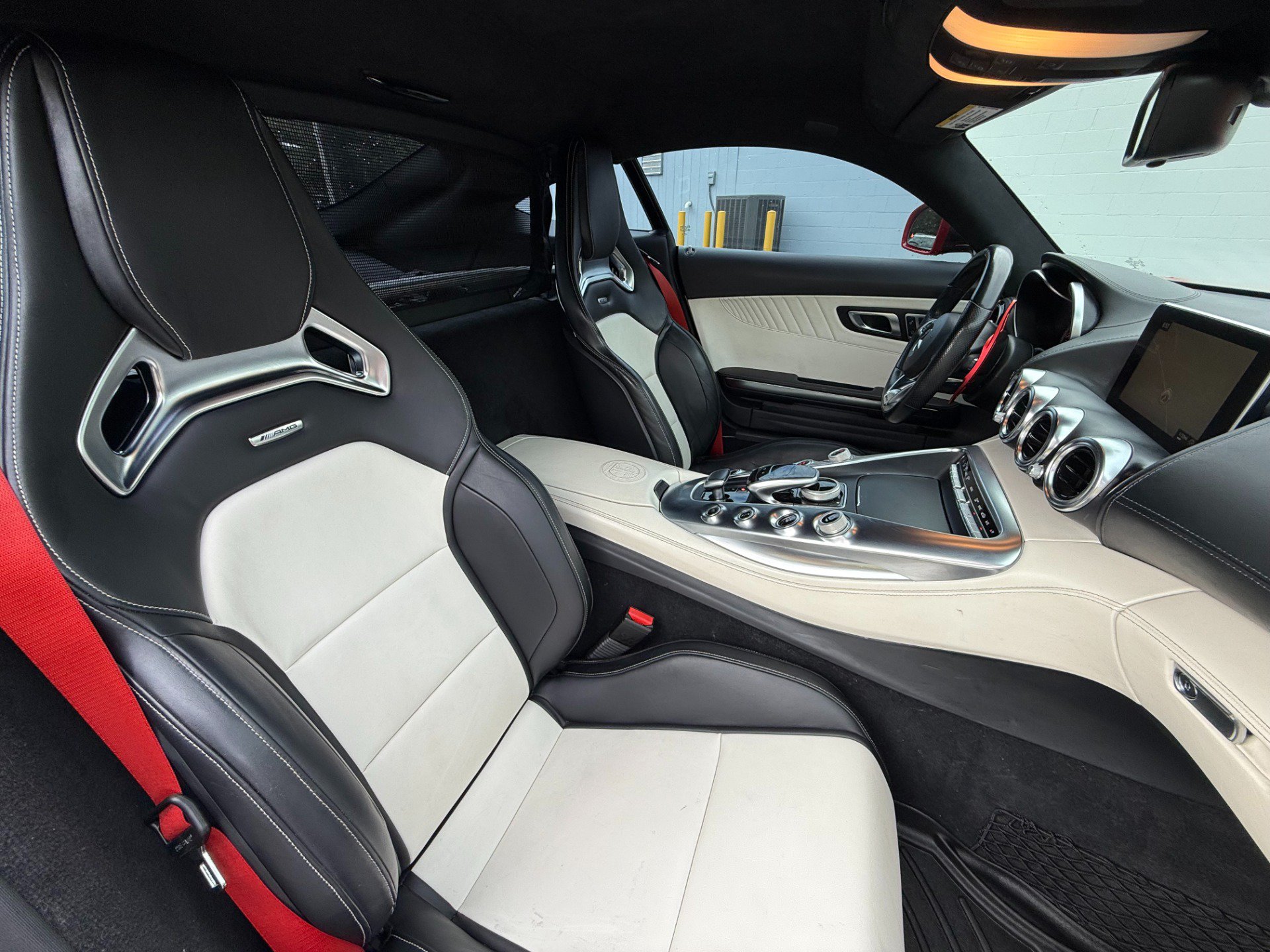 Used 2016 Mercedes-Benz AMG GT S image 19