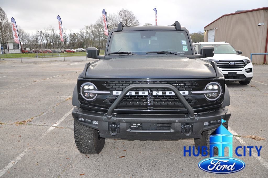 Used 2023 Ford Bronco Wildtrak image 8