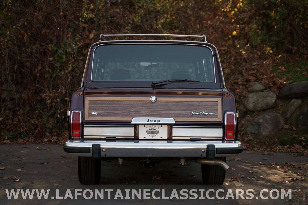 Used 1991 Jeep Grand Wagoneer Base image 72