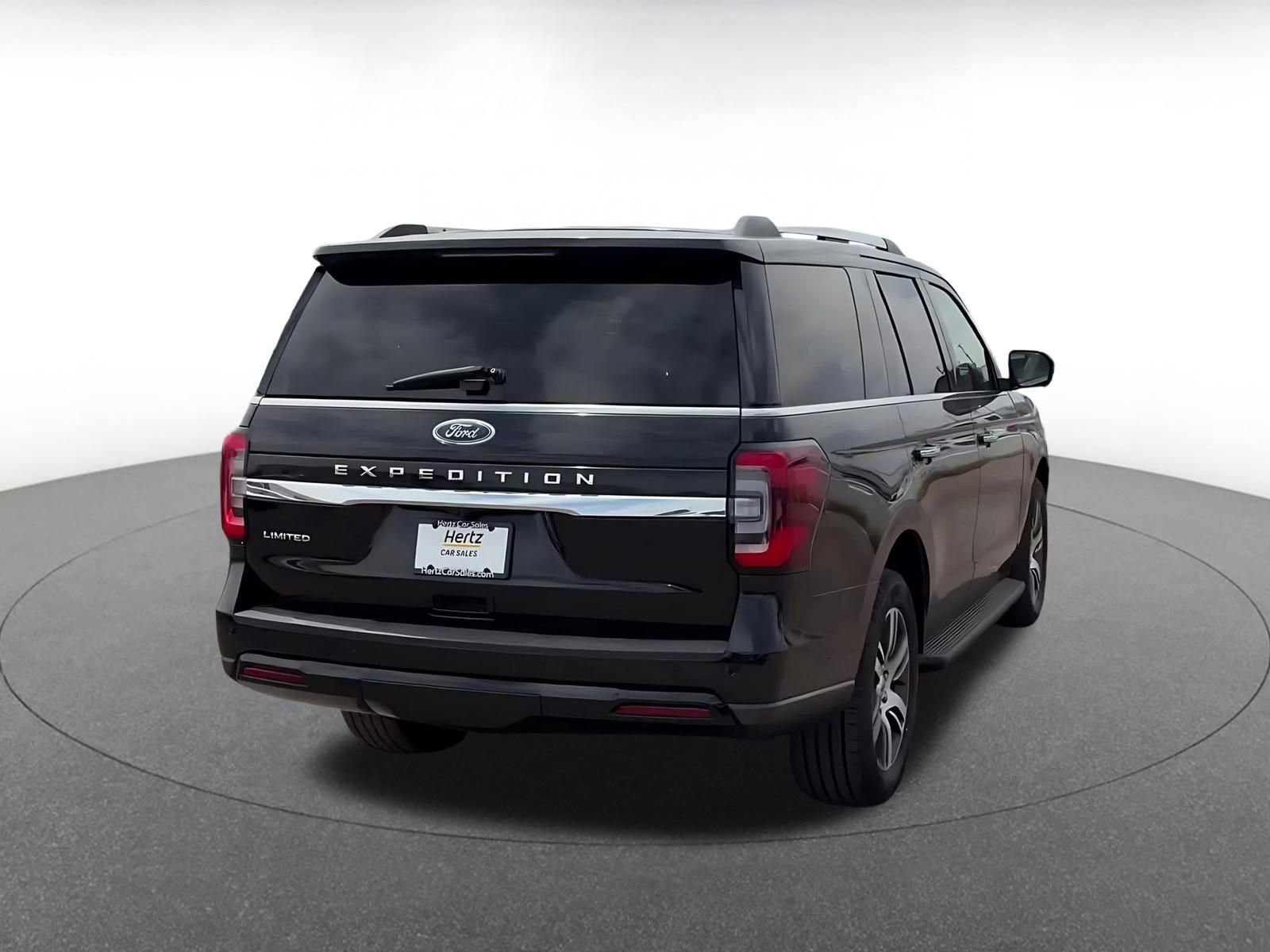 Used 2024 Ford Expedition Limited RWD image 12