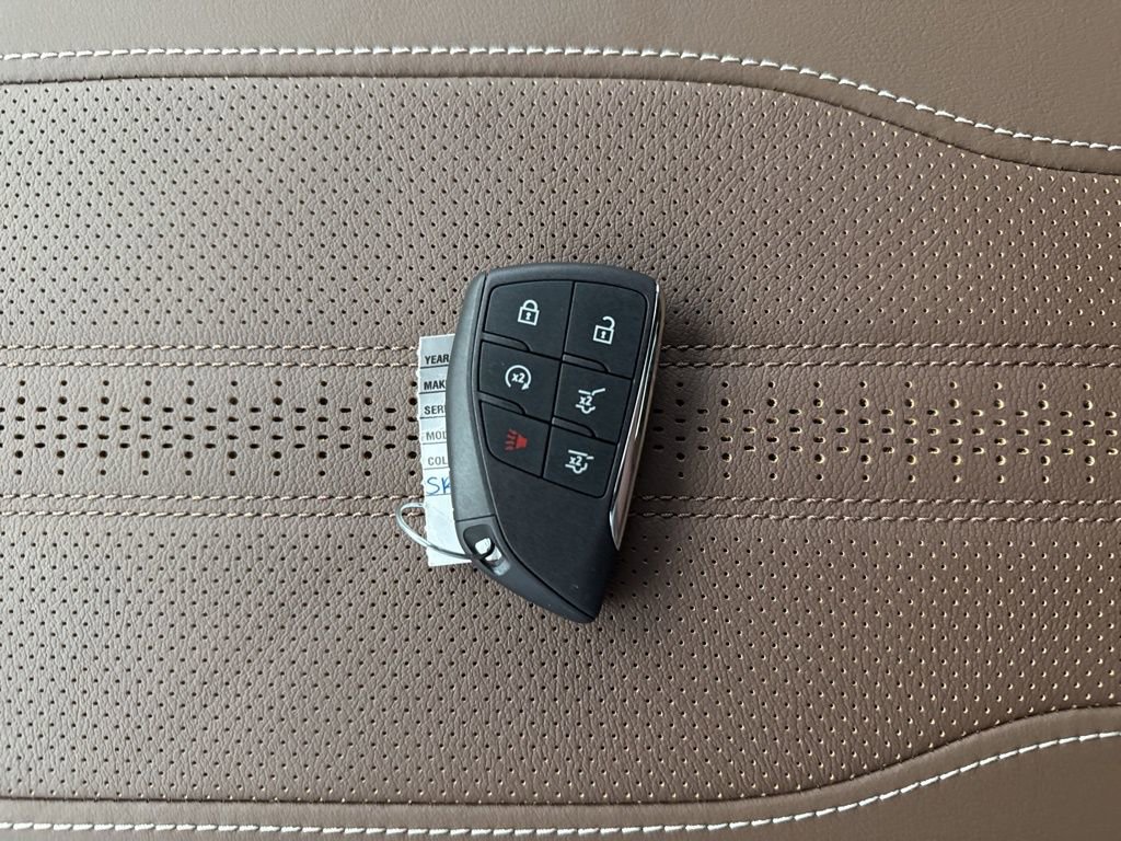 New 2025 Chevrolet Suburban High Country image 39