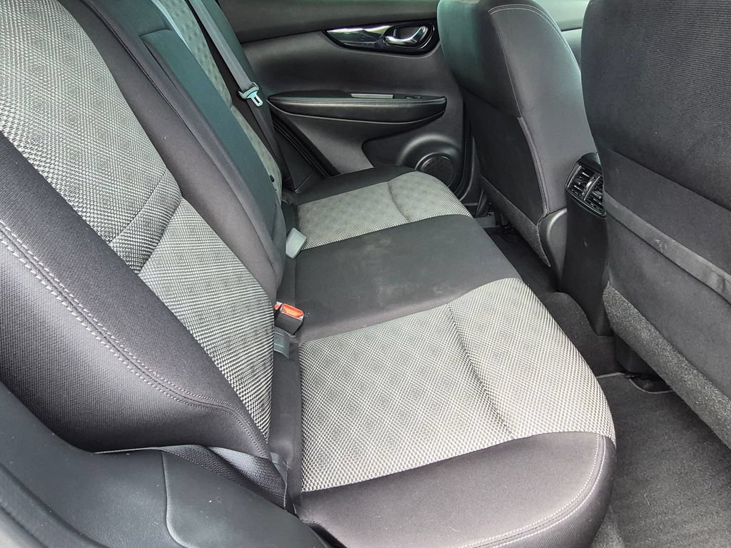 Used 2017 Nissan Rogue Sport SV FWD image 26