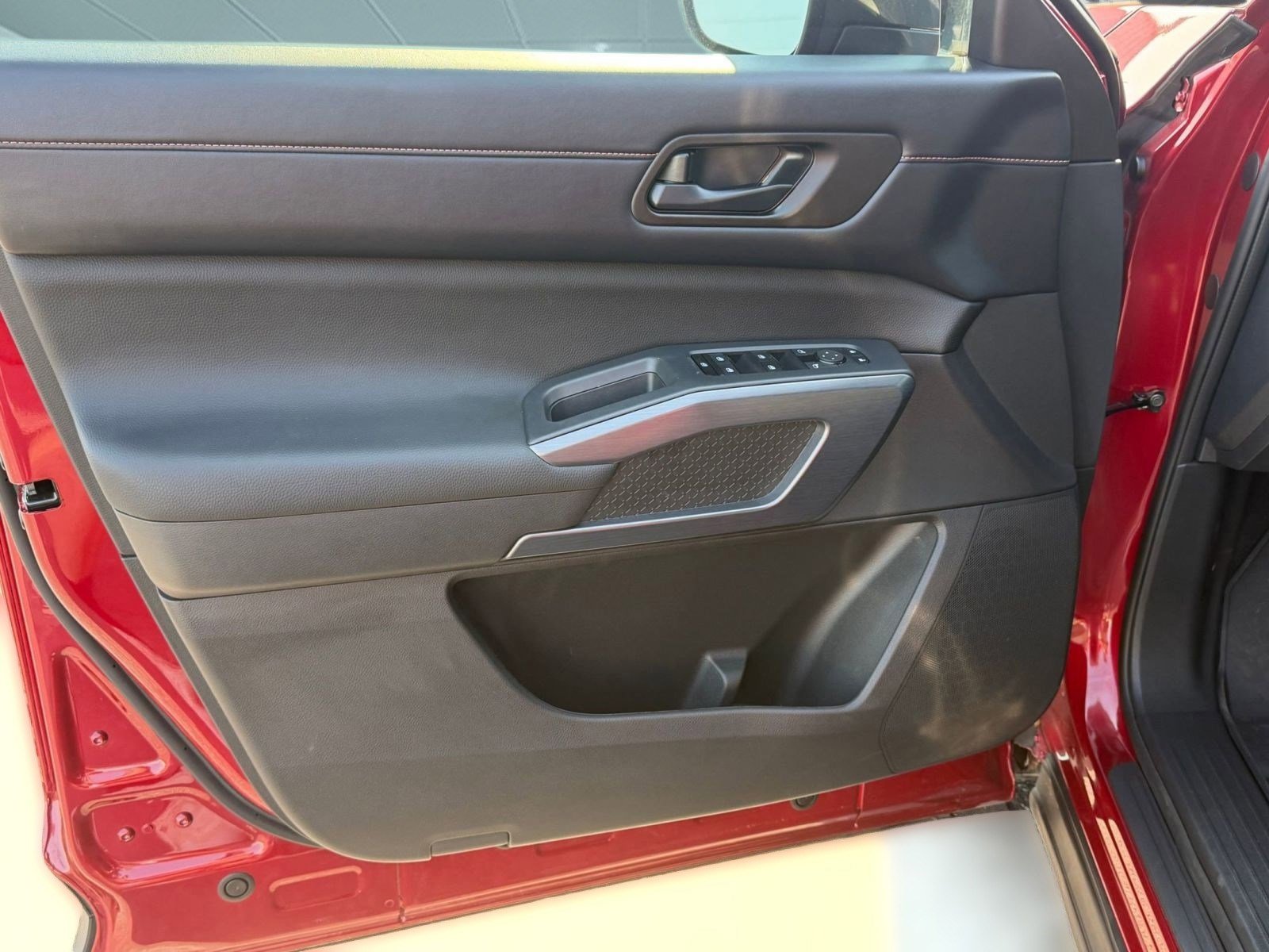 Certified 2024 Nissan Pathfinder Rock Creek image 23