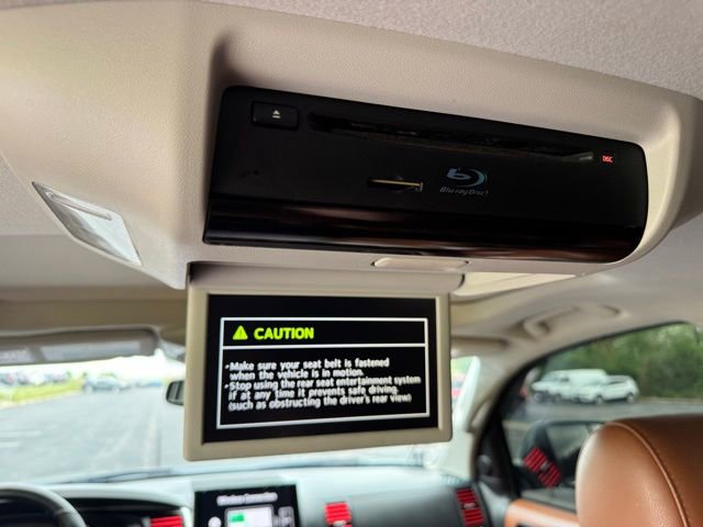 Used 2018 Toyota Sequoia Platinum AWD/4WD image 19