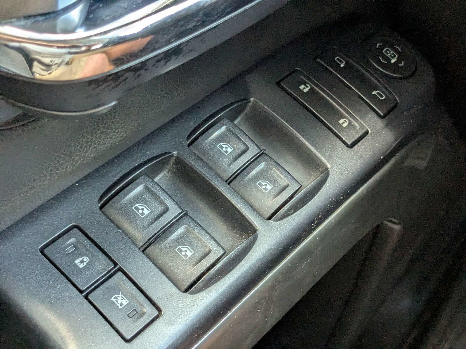 Used 2015 Chevrolet Silverado 2500 LT AWD/4WD image 24