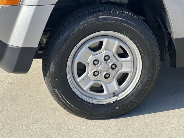 Used 2015 Jeep Patriot Sport w/ Power Value Group FWD image 31