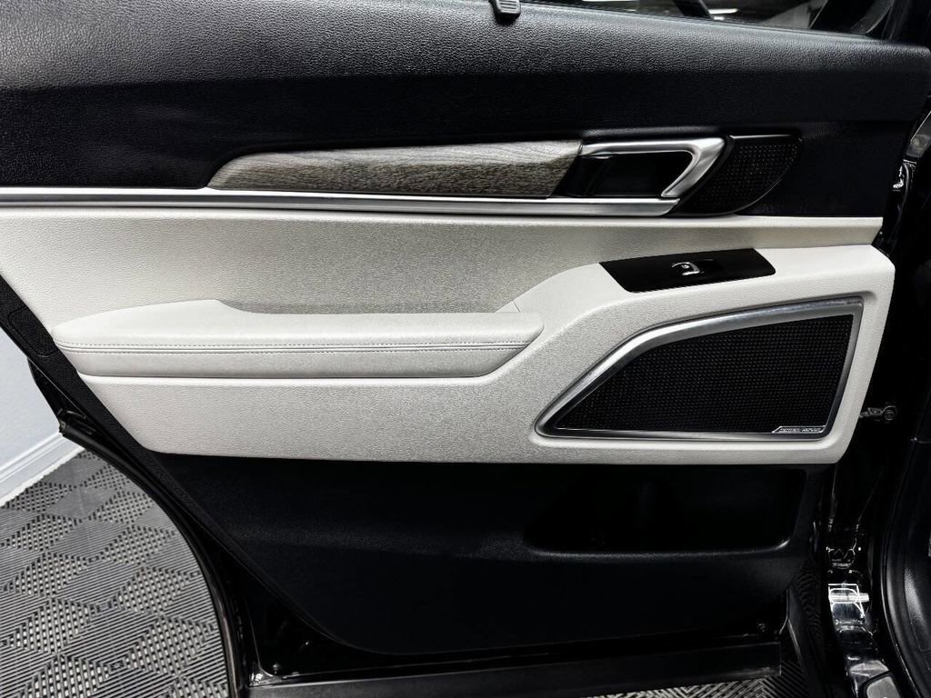 Used 2020 Kia Telluride SX image 46