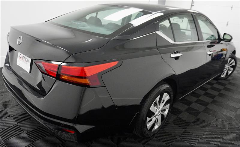 Used 2024 Nissan Altima 2.5 S image 6