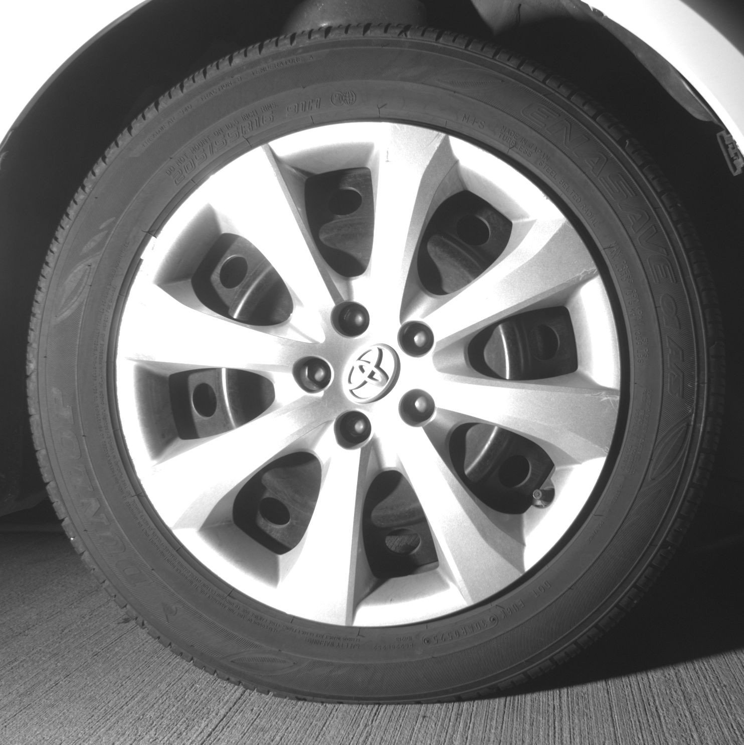 Used 2025 Toyota Corolla LE FWD image 13