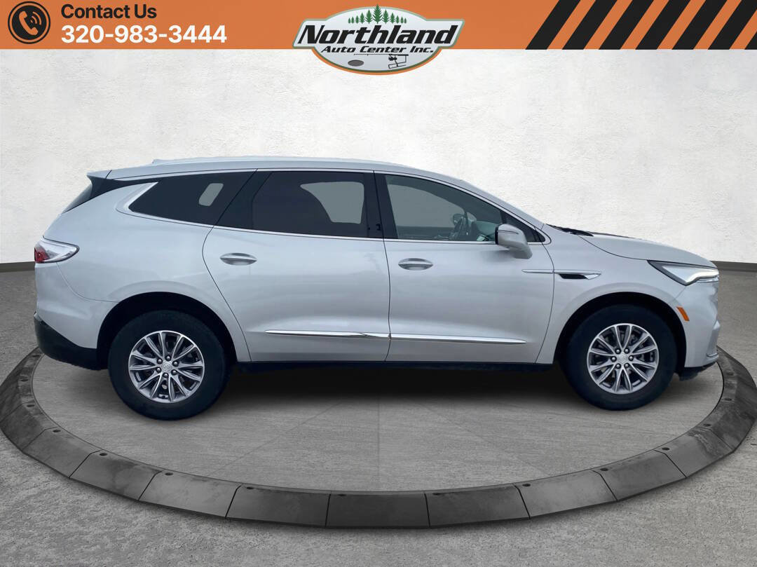 Used 2022 Buick Enclave Premium image 4