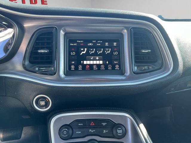 Used 2019 Dodge Challenger R/T w/ Driver Convenience Group RWD image 21