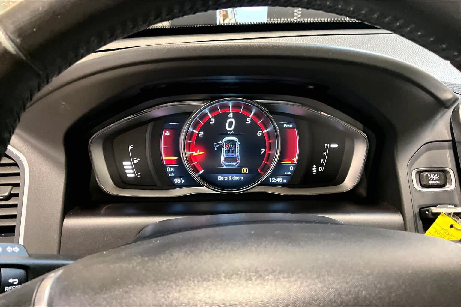 Used 2016 Volvo XC60 T6 w/ Climate Package AWD/4WD image 25