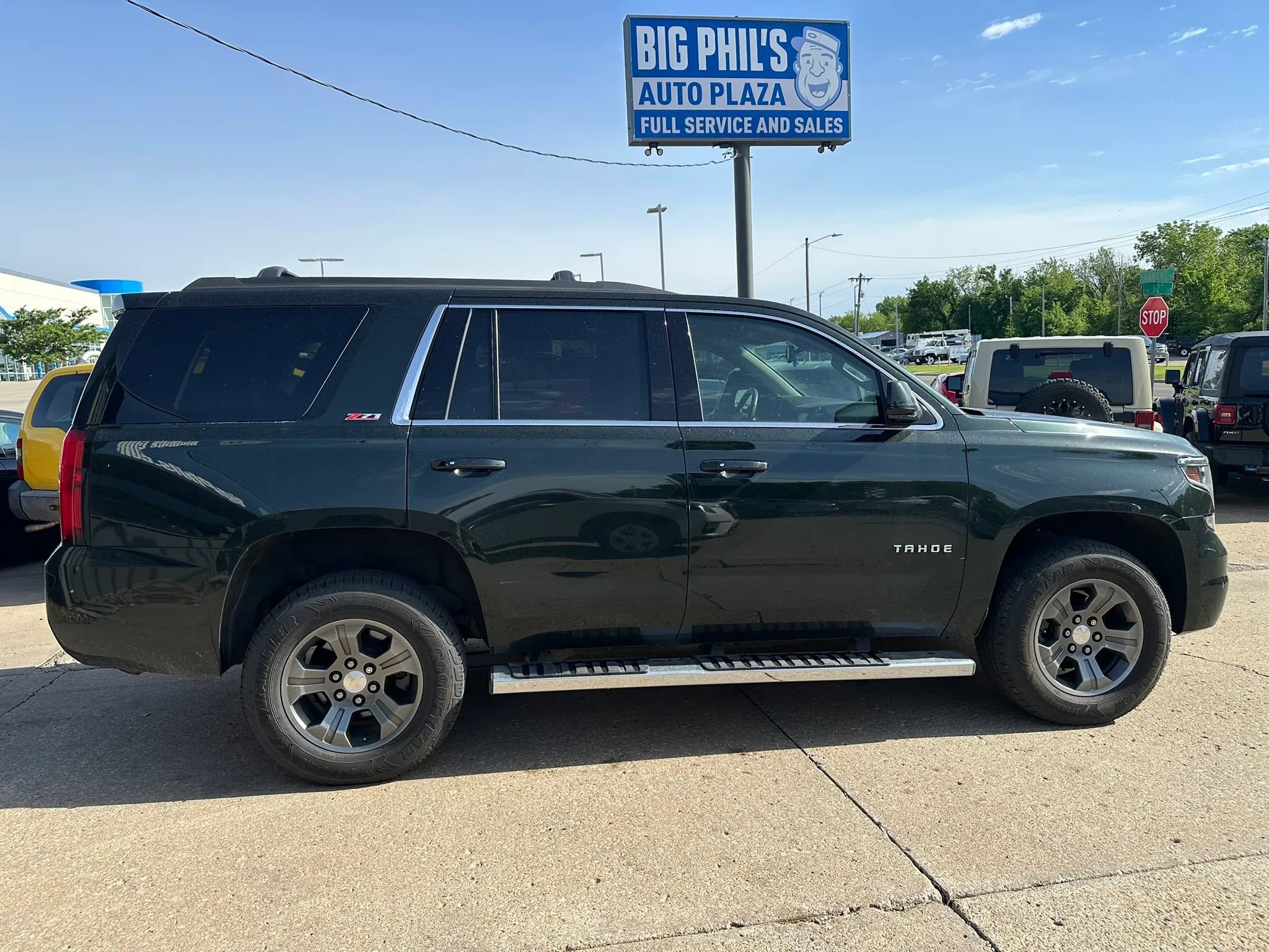 Used 2016 Chevrolet Tahoe LT w/ Luxury Package AWD/4WD image 5
