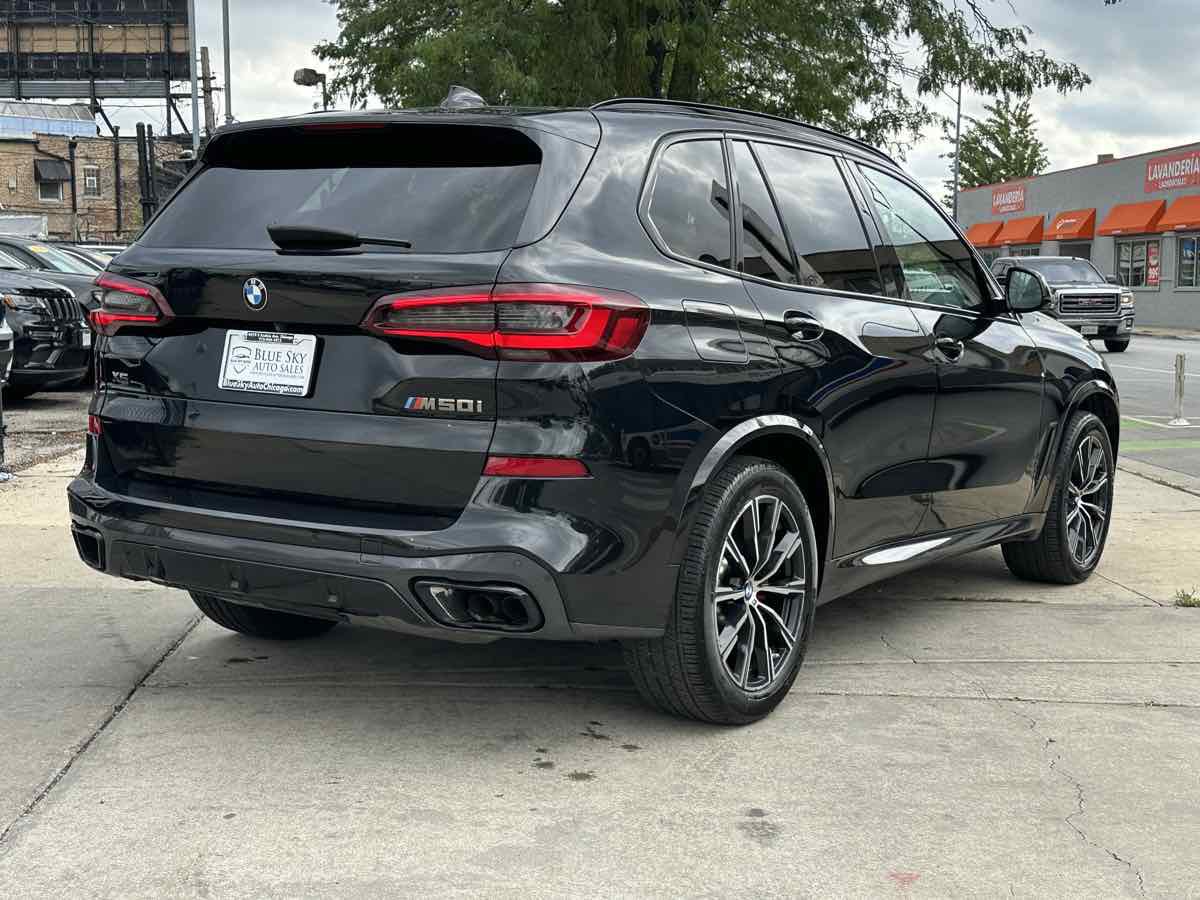 Used 2022 BMW X5 M50i w/ Premium Package AWD/4WD image 5