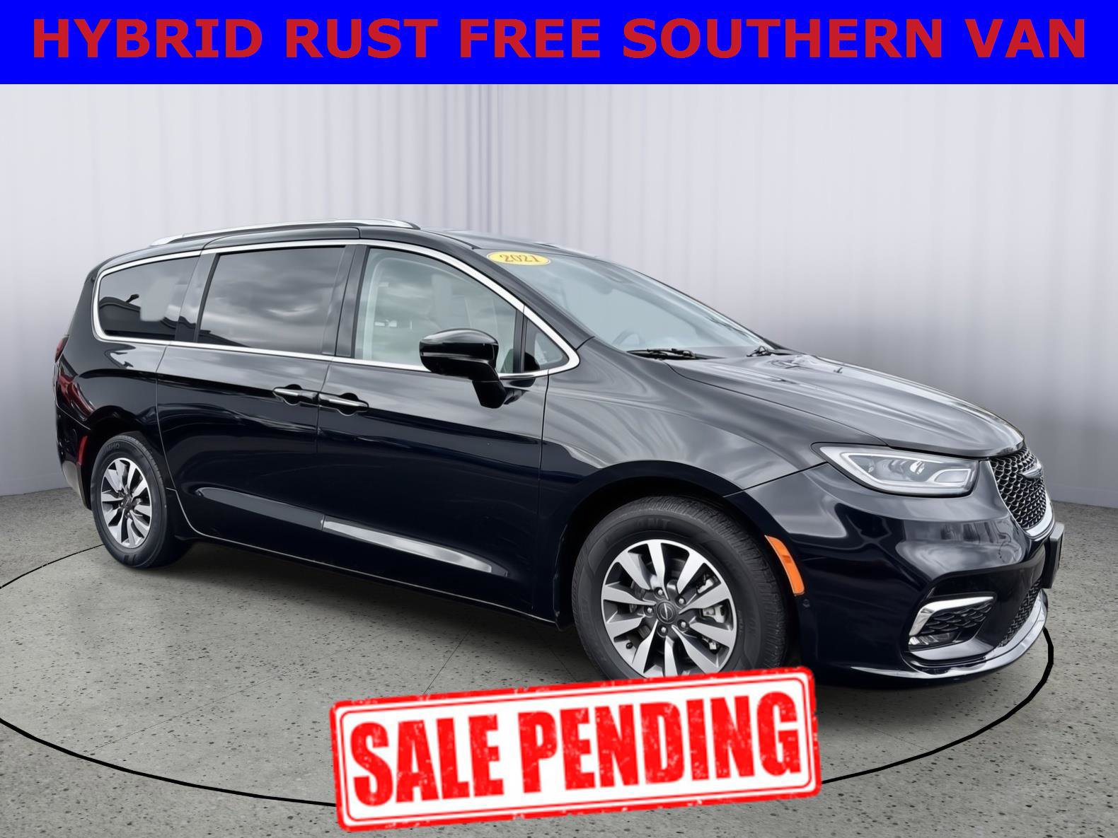 Used 2021 Chrysler Pacifica Touring-L