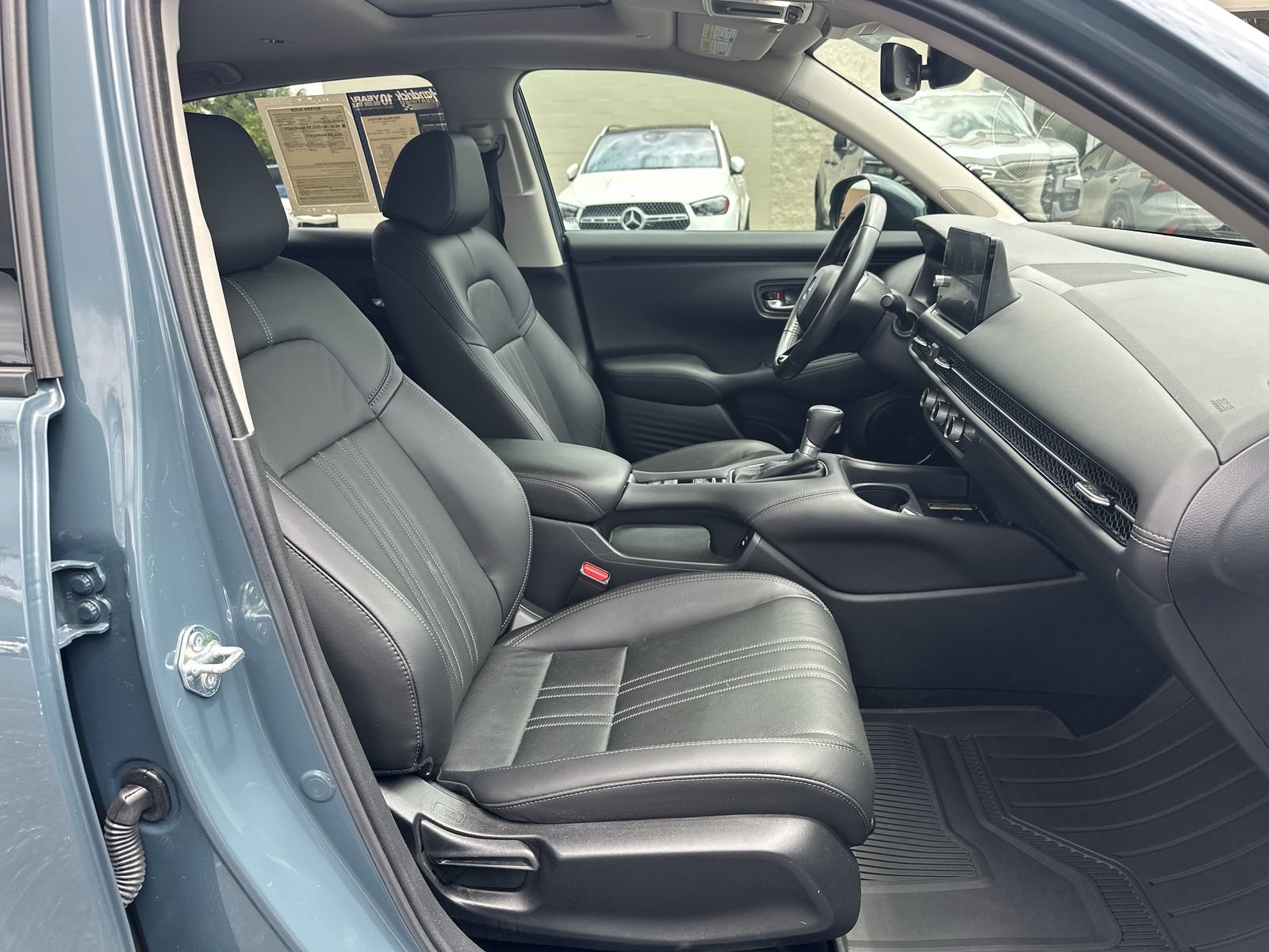 Used 2025 Honda HR-V EX-L image 22