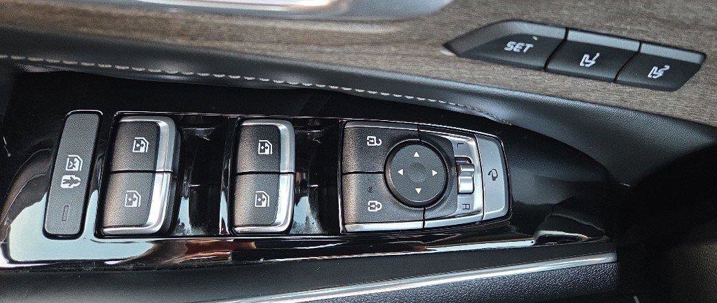 Certified 2022 Kia Sorento SX Prestige image 14