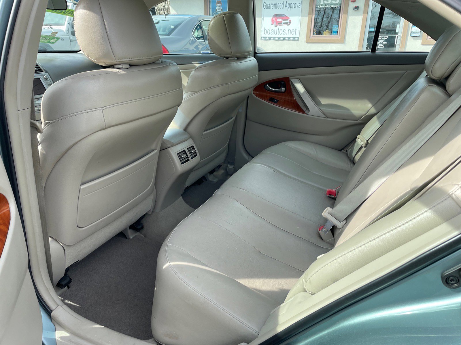 Used 2011 Toyota Camry XLE w/ SE/XLE Extra-Value Pkg image 22