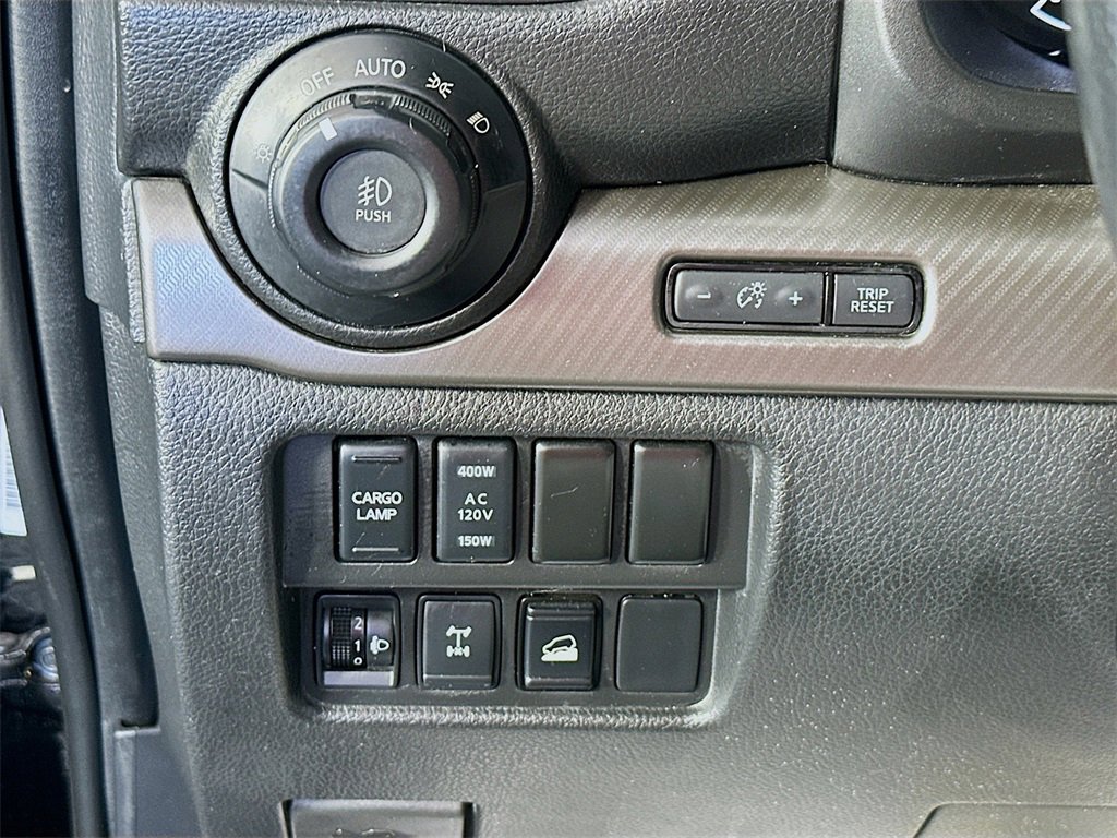 Used 2021 Nissan Titan PRO-4X w/ Pro-4x Utility Package image 10