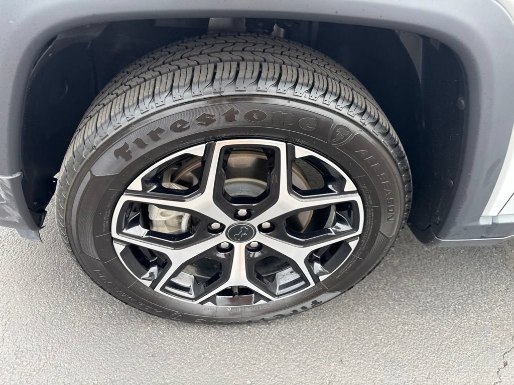 Certified 2025 Jeep Compass Limited AWD/4WD image 12