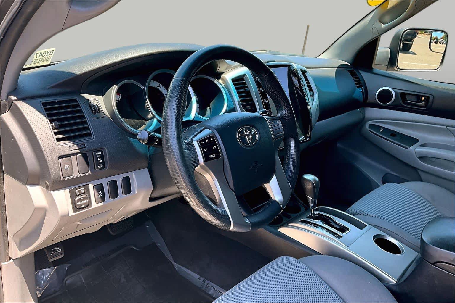 Used 2013 Toyota Tacoma PreRunner w/ TRD Sport Pkg RWD image 17