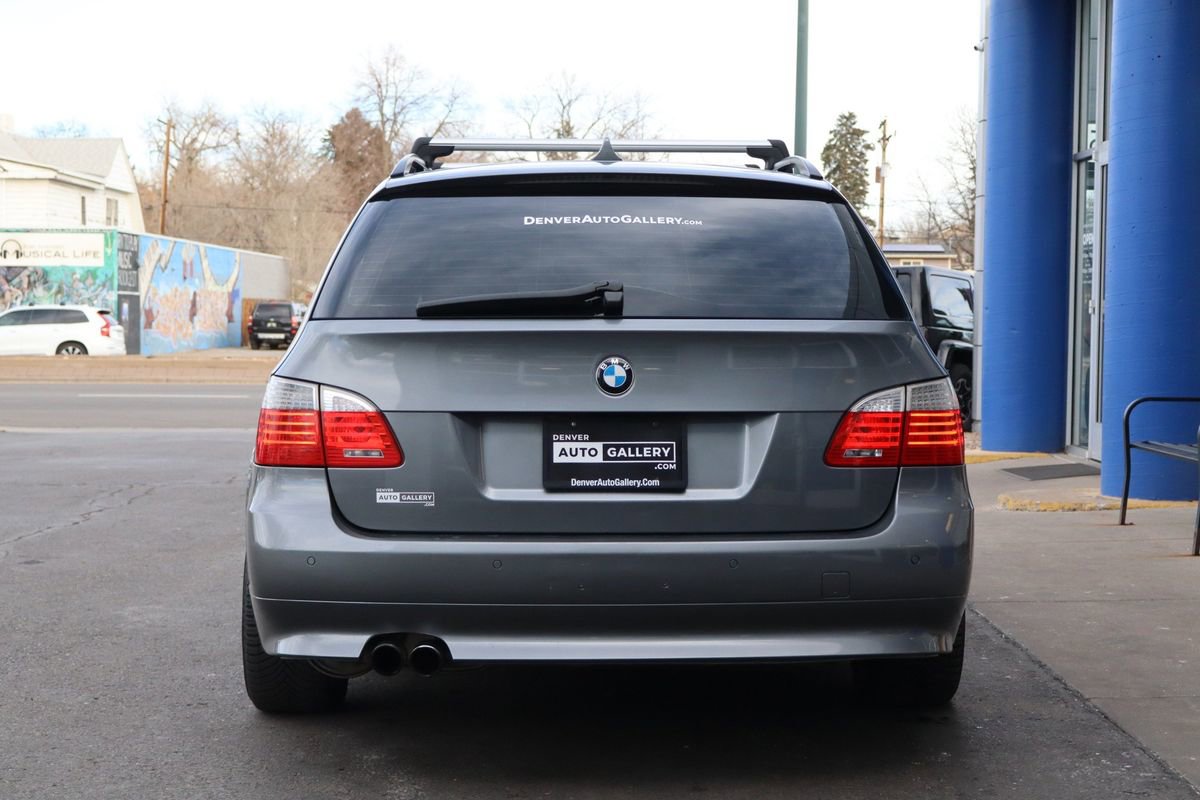 Used 2010 BMW 535i xDrive Wagon image 4