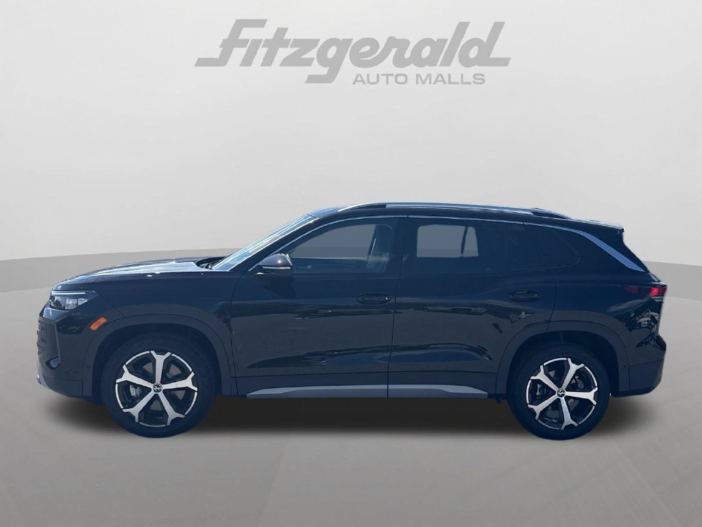 New 2026 Volkswagen Tiguan SE AWD/4WD image 3