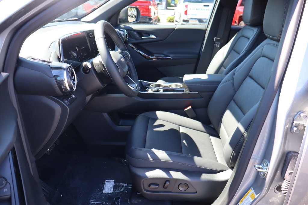 New 2027 Chevrolet Equinox LT w/ Convenience Package II AWD/4WD image 5