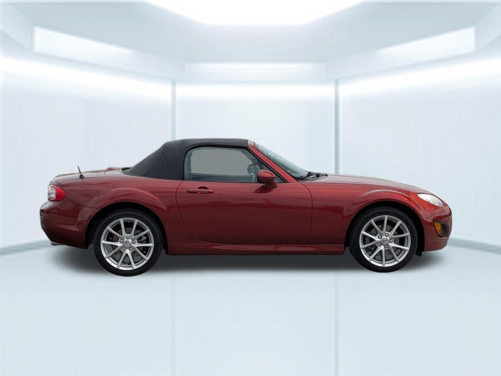 Used 2010 MAZDA MX-5 Miata Touring image 8