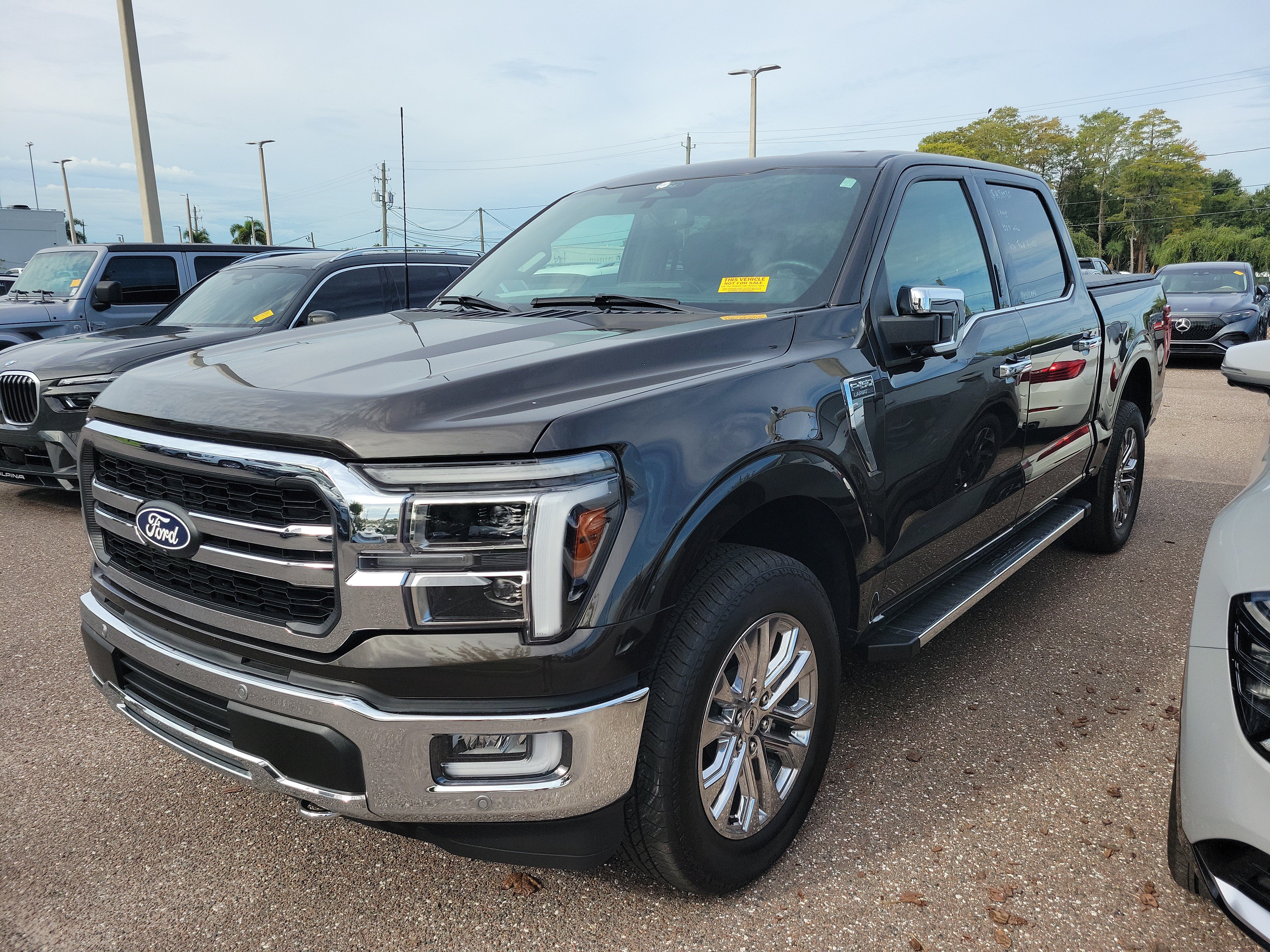 Used 2024 Ford F150 Lariat AWD/4WD image 1