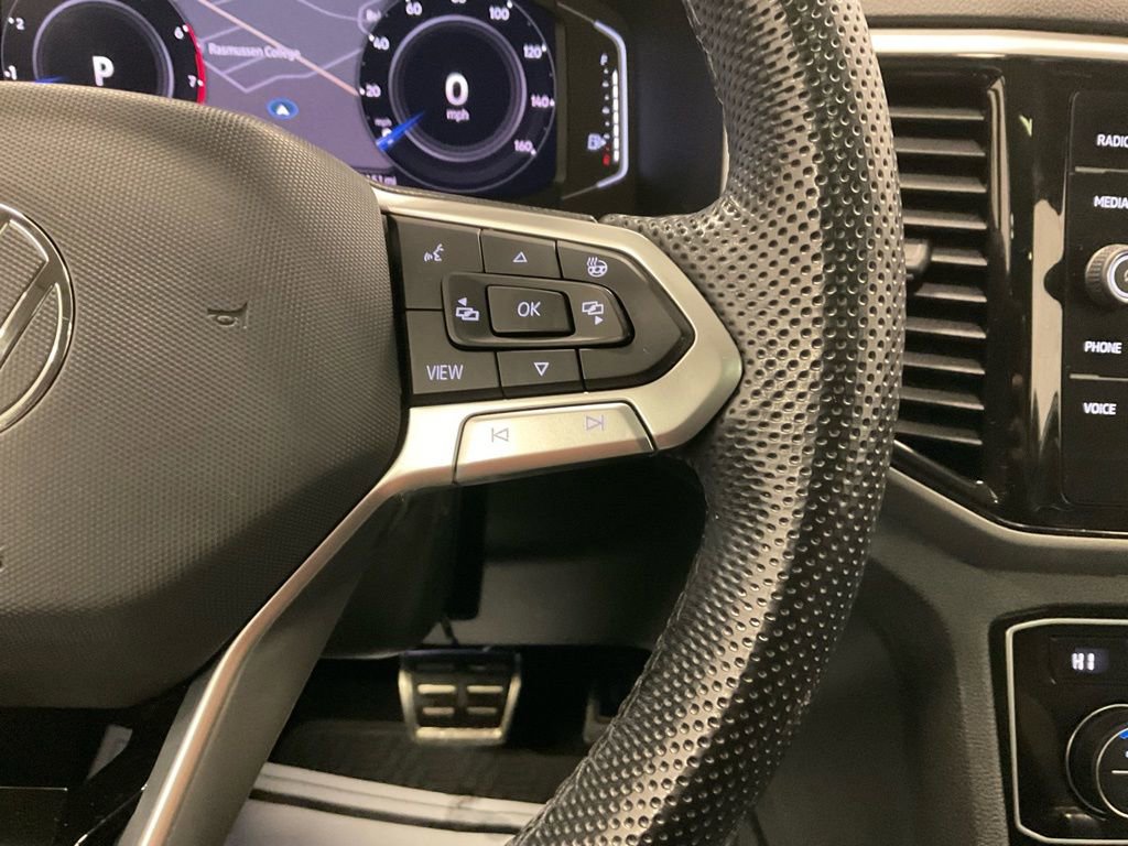 Used 2022 Volkswagen Atlas SEL Premium image 21