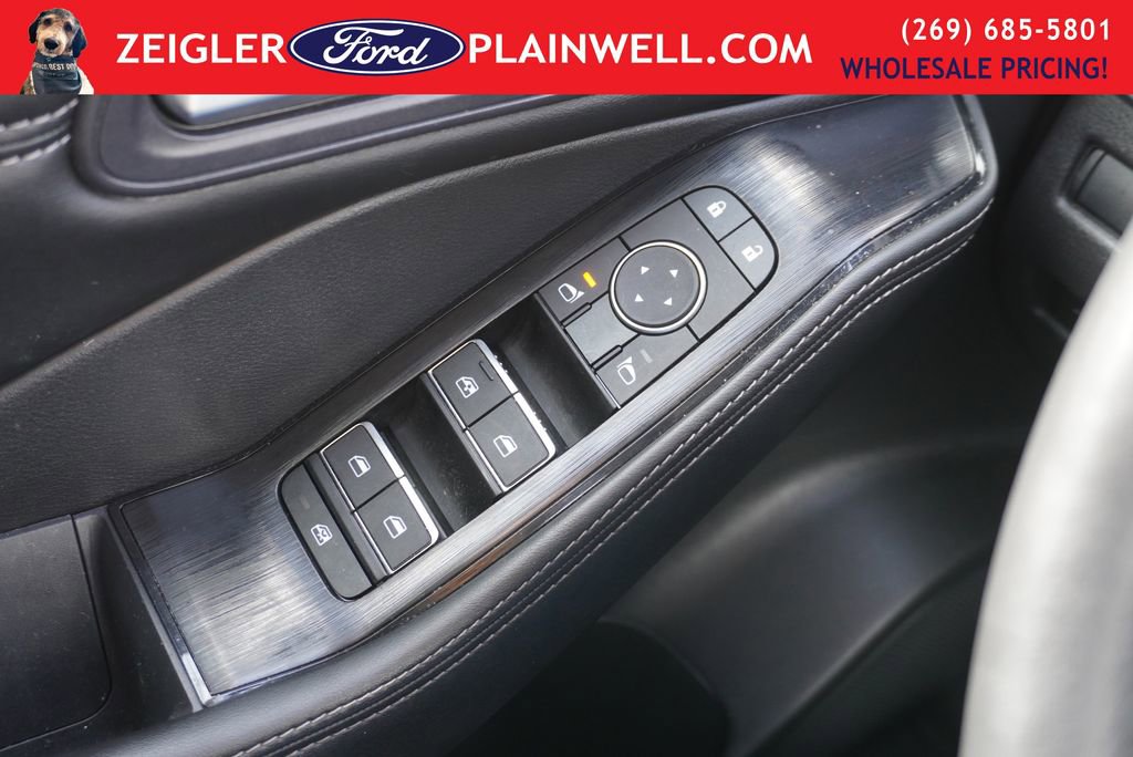 Used 2023 Nissan Rogue SL image 31