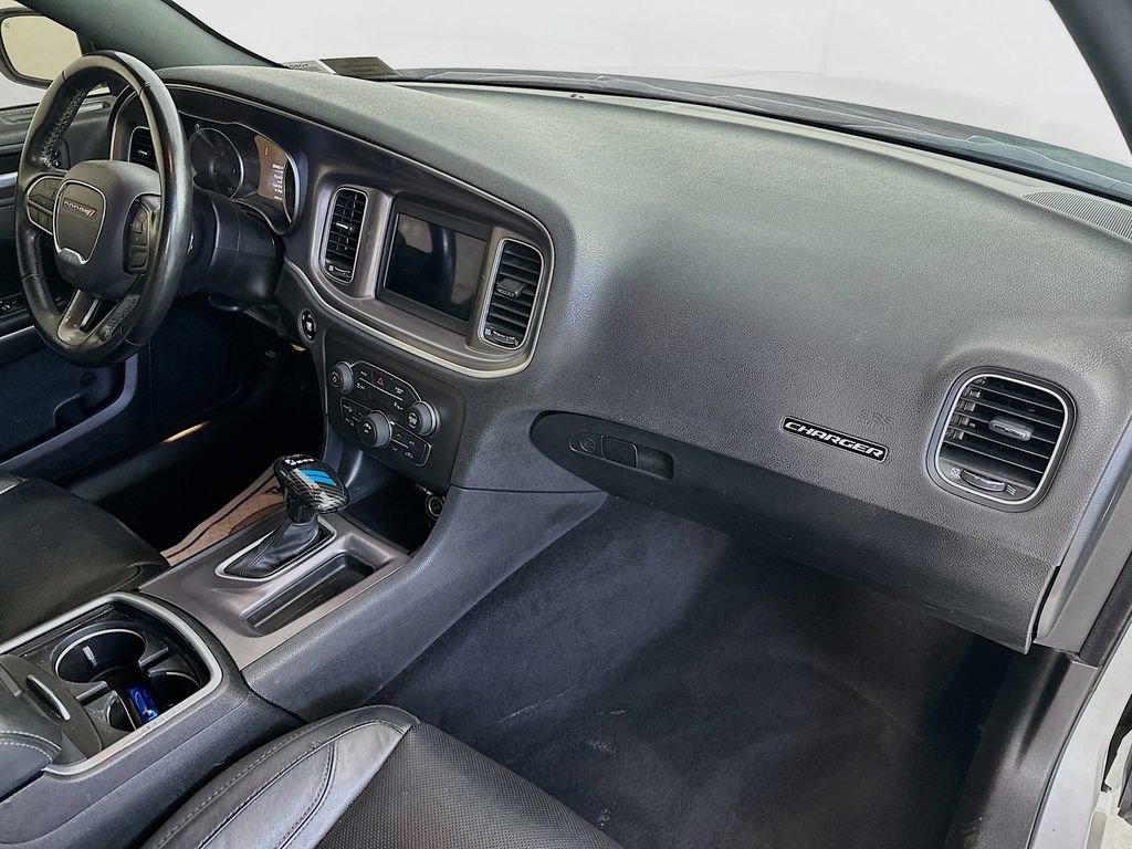Used 2021 Dodge Charger SXT w/ Leather Interior Group RWD image 32