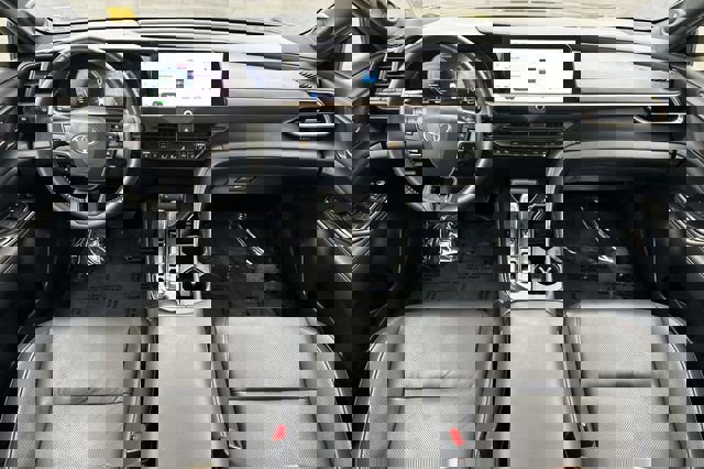 Certified 2024 Toyota Crown Limited image 18