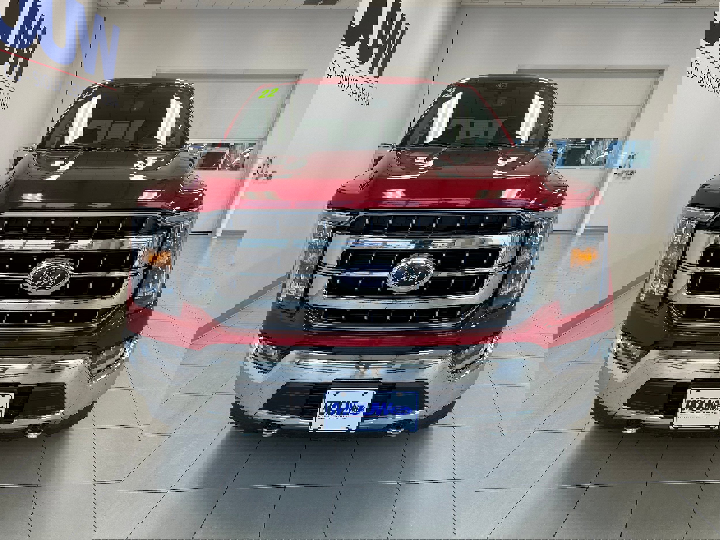 Used 2022 Ford F150 Lariat image 3