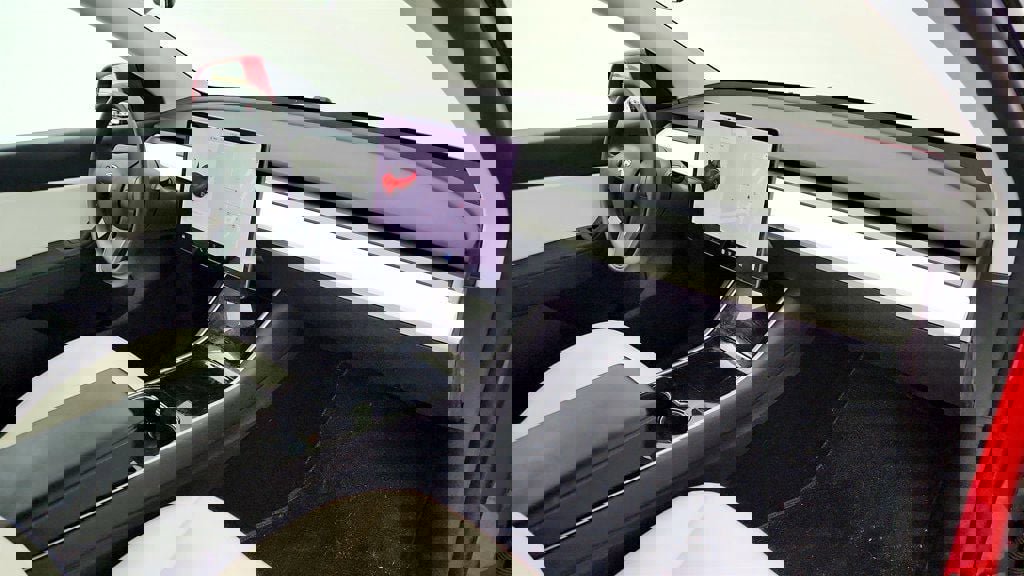 Used 2020 Tesla Model Y Long Range image 29