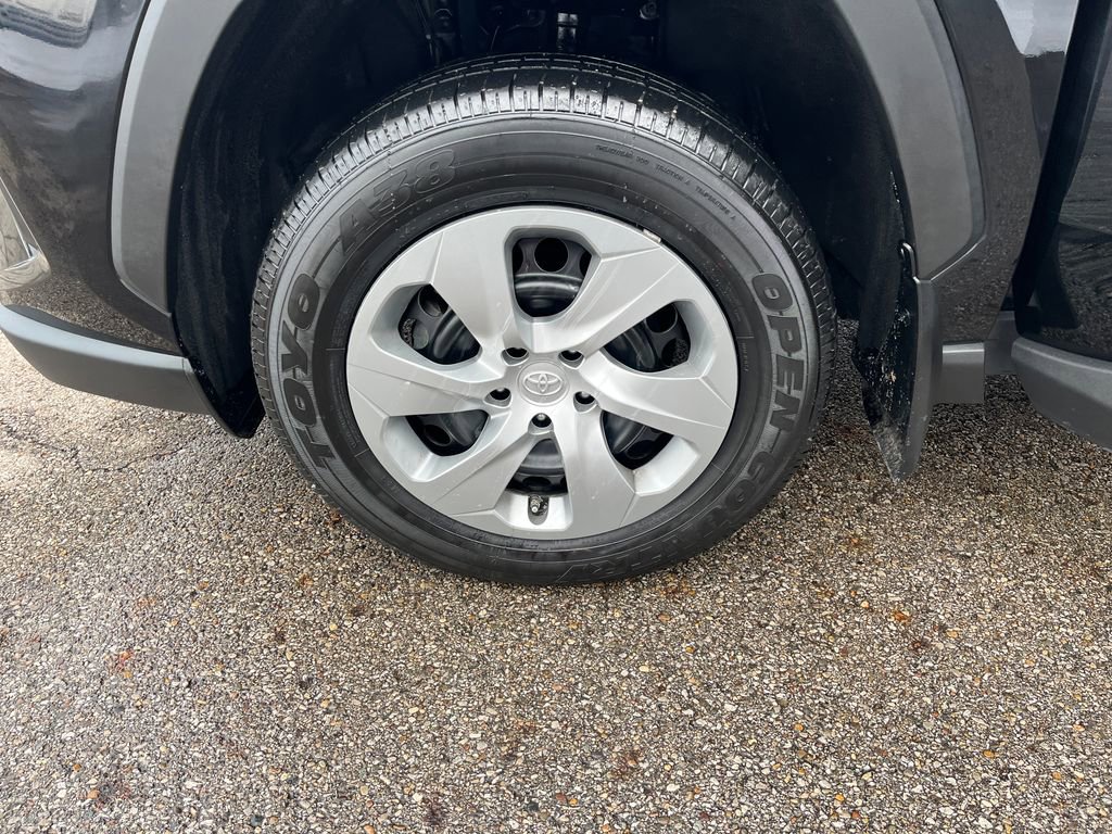 Certified 2023 Toyota RAV4 LE image 29