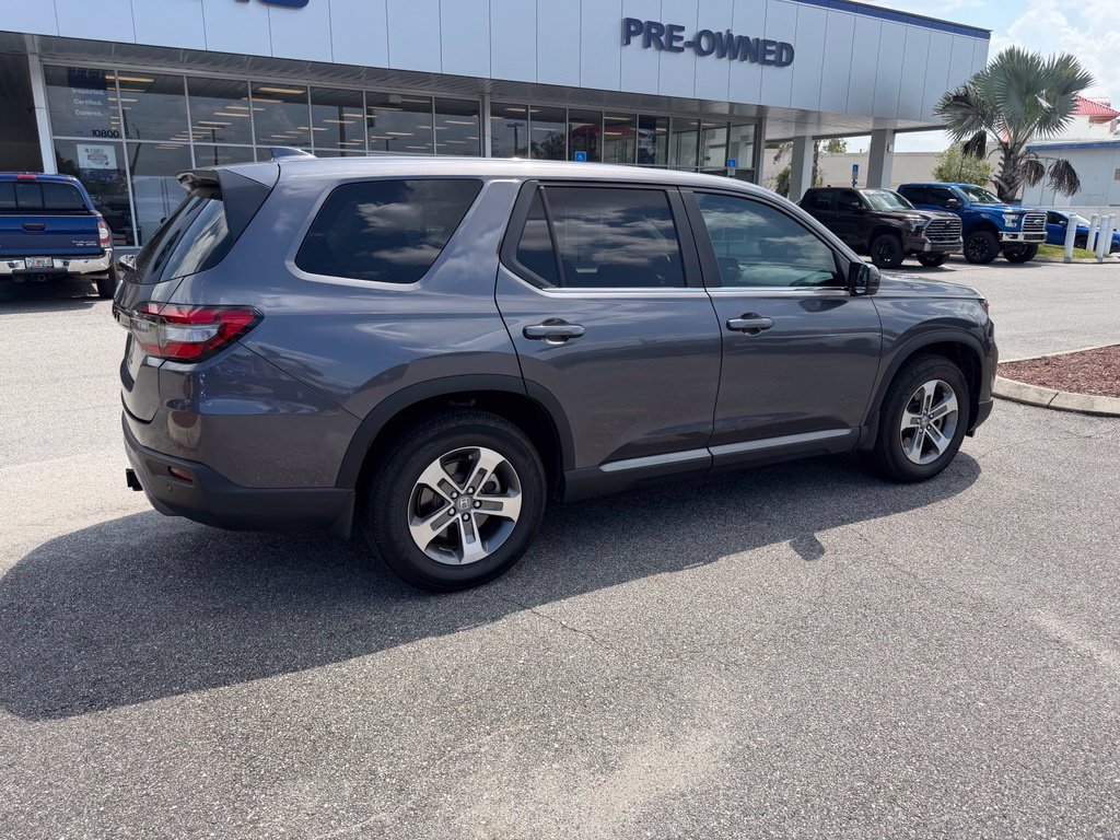 Used 2023 Honda Pilot EX-L image 3